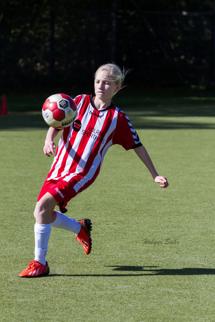 Bild 208 - C-Juniorinnen Kaltenkirchener TS - TuS Tensfeld : Ergebnis: 7:0